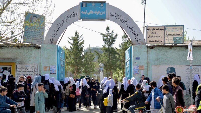 «Война с образованием»: талибы превращают светские школы в медресе