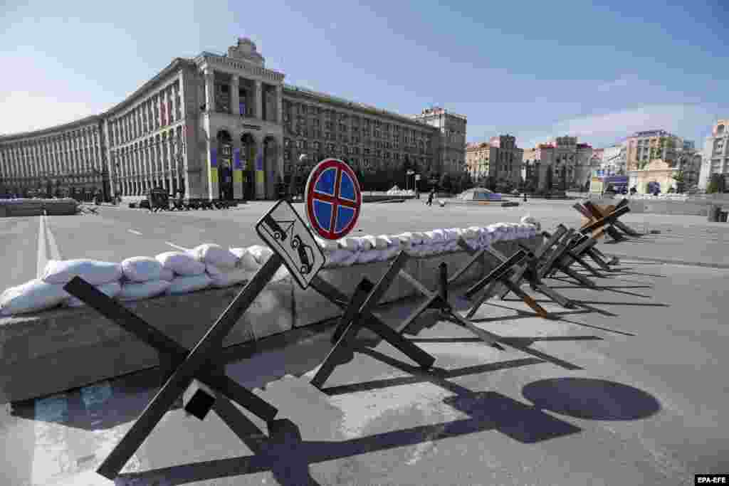 Anti-tank obstacles in downtown Kyiv on March 11.&nbsp;