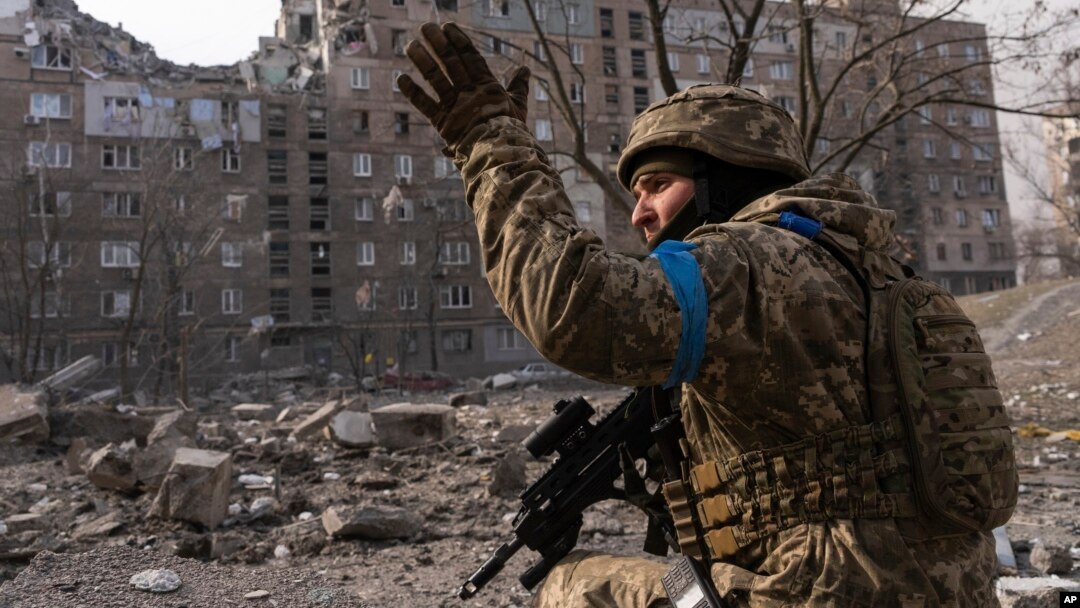 Video shows Ukrainian council member throw grenades at village meeting;  dozens injured