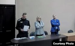 Udhëheqësi i opozitës ruse, Alexei Navalny, gjatë shqiptimit të dënimit nga një gjykatë ruse me nëntë vjet burgim, 22 mars 2022.