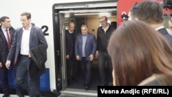 Mađarski premijer Viktor Orban i predsednik Srbije Aleksandar Vučić stigli su vozom iz Beograda u Novi Sad tokom puštanju u saobraćaj te deonice u okviru međunarodne pruge Beograd – Budimpešta, 19. marta 2022. 