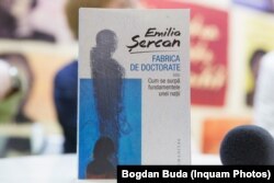 Jurnalista Emilia Șercan a scos la iveală în ultimii ani numeroase cazuri de teze de doctorat suspecte de plagiat, aparținând unor persoane publice.