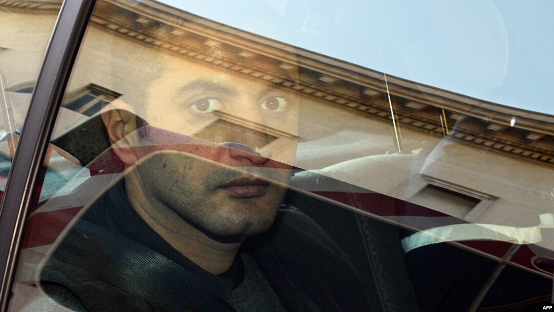 Former Georgian Defense Minister Davit Kezerashvili arrives at Aix-en-Provence courthouse for am extradition hearing last month. 