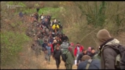 Idomeni: Stotine migranata pokušavaju zaobići ogradu