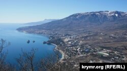 Вид на Гурзуф, Крим 