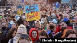 کنسرت ضد جنگ «ندا دادن برای صلح» در آلمان، یک‌شنبه گذشته