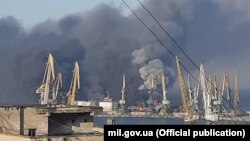 У порту Бердянська, який перебуває під контролем російських військових, 24 березня знищений російський десантний корабель «Орськ», повідомили ЗСУ