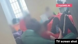  Троловете, наети единствено за мнения в Ютюб, работят в две зали, споделя Ксения Клочкова. 