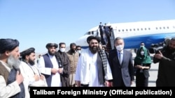 تصویر آرشیف: سفر سرپرست وزارت خارجه طالبان به چین 