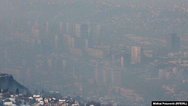 Sarajevo se guši u smogu 