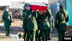 Похорон российского военного в РФ