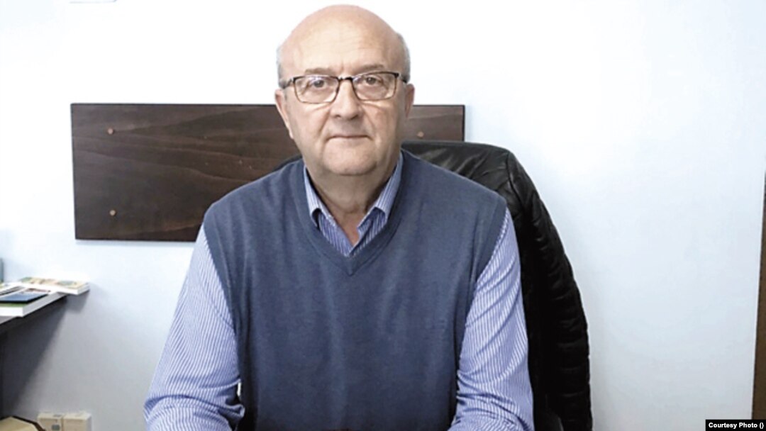 Directorul General al Comcereal Vrancea spune că deja a renunțat la cultura de rapițăîn favoarea celei de grâu pentru că se uscase în câmp, iar perspectiva este identică pentru grâu.