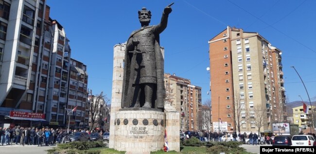 Serbët po protestojnë edhe në veri të Mitrovicës.