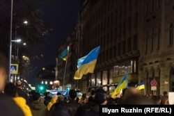  Украински флагове по време на митинга 