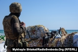 Бійці однієї з українських механізованих бригад на одеському узбережжі, Одеса, 24 березня 2022 року