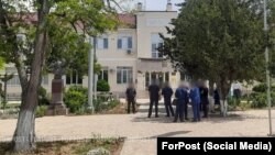 Обвал балкона в севастопольській школі №13, 20 травня 2026 року