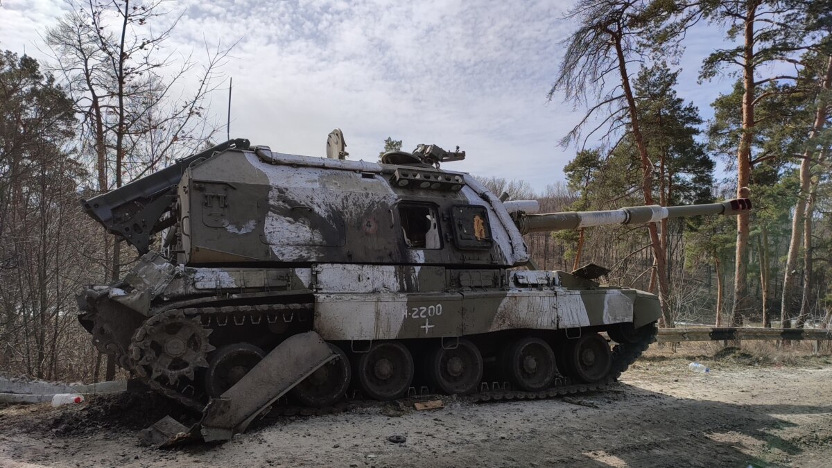 Російські війська мінують покинуту військову техніку – зведення Генштабу