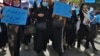 ده‌ها تن از دختران دانش آموز در ولایت پکتیا راهپیمایی اعتراضی کردند 