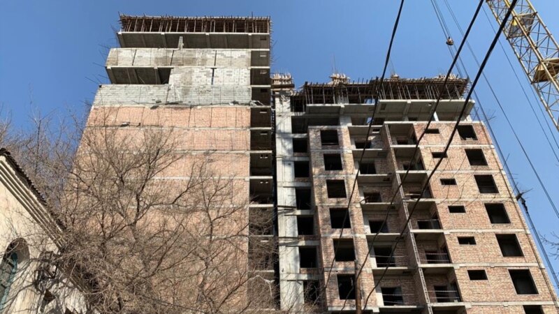 У стройкомпании, на объекте которой в Бишкеке обрушилась стена, могут отозвать лицензию