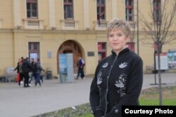 Elvira Kovač, Savez vojvođanskih Mađara, nada se ponavljanju rezultata sa izbora iz 2020. kada je ta stranka osvojila 70.000 glasova.