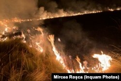 Doar în weekend pompierii români au intervenit la 1.400 de incendii de vegetație.