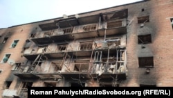 Уништена зграда во реонот Суми, во руската воена инвазија на Украина