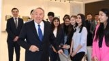 Туңгуч президенттин музейиндеги сүрөт жана кол өнөрчүлүк көргөзмөсү. 19-апрель, 2022-жыл.