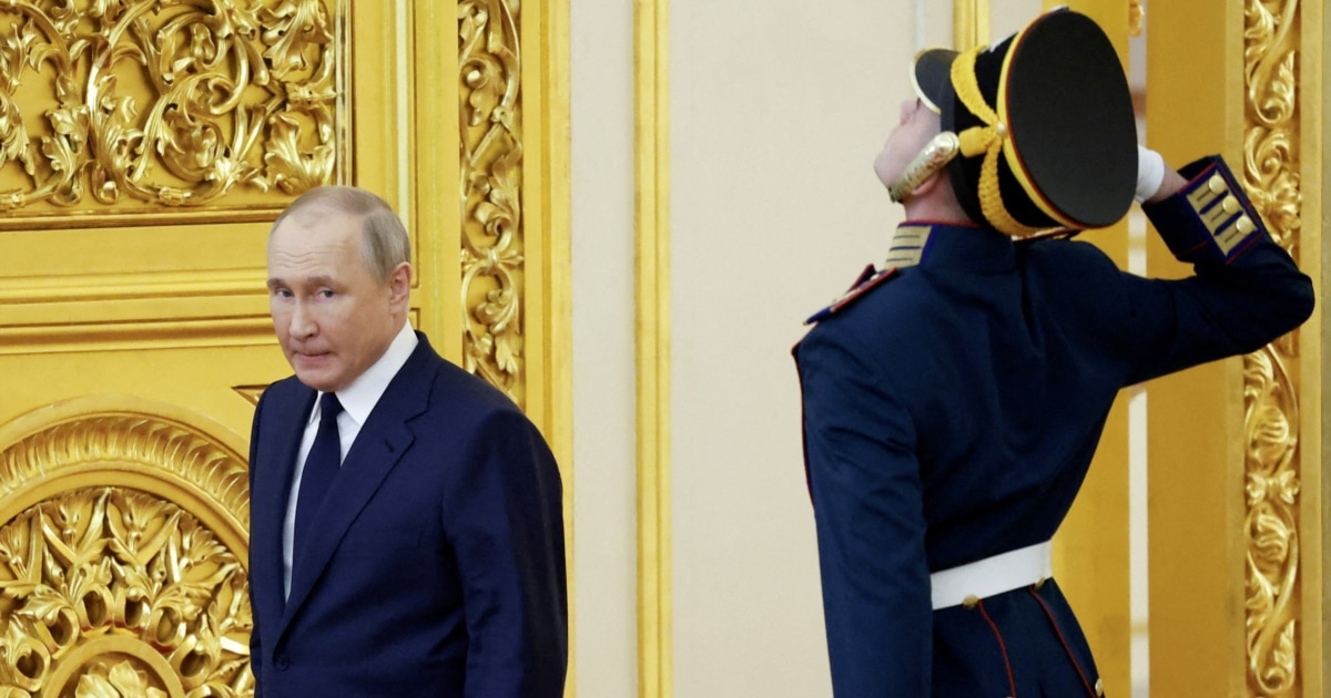Former U.S., NATO Commander Says Putin's War In Ukraine Has Left Russia ...