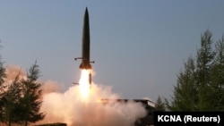 Lëshimi i një rakete nga Koreja e Veriut më 2019. 