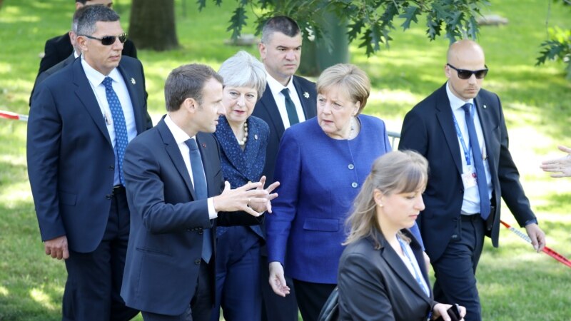 Меркел и Меј се залагаат за стабилен и безбеден Западен Балкан 