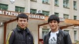 Ржев коллежинде билим алып жатышкан оштук балдар.