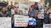 Oroszok tüntetnek Tbilisziben a háború ellen 2022 novemberében