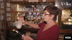 Сьюзан Шауман – власниця бару, мер міста Бандера