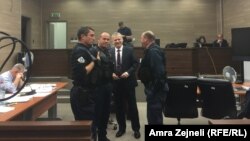 Fahrudin Radončić u sudu u Prištini uoči svedočenja u slučaju Keljmendi, 31. oktobar 2016