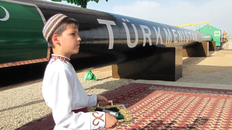 Öñki “ygtybarsyz hyzmatdaş”. Russiýa Türkmenistany gaz oýunlaryna iterýär, bu Aşgabat üçin amatlymy?
