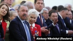 Kreml zalidagi mehmonlar V.Putinni kutishmoqda