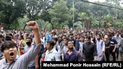 Bangladeş protestçileri. Arhiw suraty