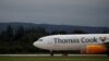 شرکت توماس کوک از طریق تامین هتل، مراکز گردشگری و پرواز سالانه به ۱۹ میلیون مسافر در ۱۶ کشور خدمات مسافرتی می‌داد.