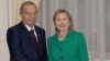 Clinton Urges Karimov On Human Rights