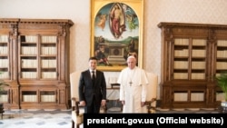 Президент України Володимир Зеленський на зустрічі з папою Франциском у Ватикані. 8 лютого 2020 року 