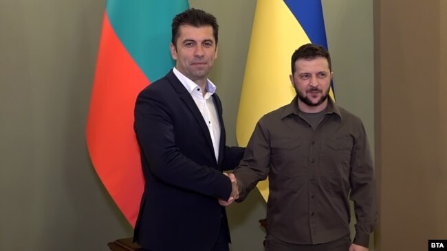 Bulgarian Prime Minister Kiril Petkov meets with Ukrainian President Volodymyr Zelenskiy in Kyiv on April 28. 