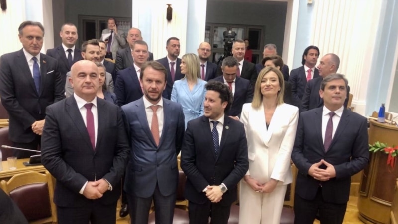 Crna Gora dobila novu manjinsku Vladu premijera Dritana Abazovića 