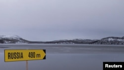 Зараз на норвезькому кордоні перебуває близько 300 росіян-прохачів притулку, кажуть в імміграційному управлінні Норвегії