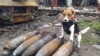 На фото – пес Патрон, який допомагає українським піротехнікам розміновувати території