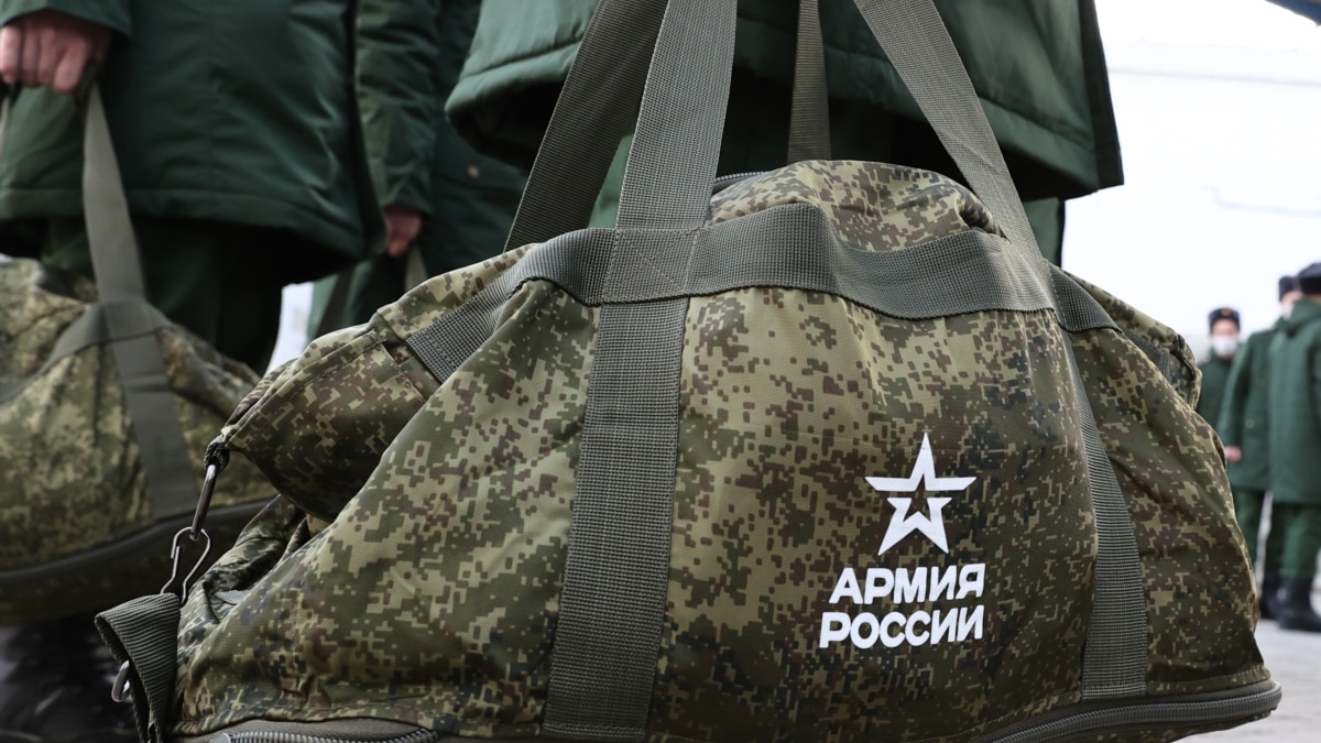 Російські військові-мародери тягнуть награбоване до Білорусі для відправки у РФ – зведення Генштабу ЗСУ