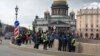 В Петербурге задерживают участников антивоенной акции
