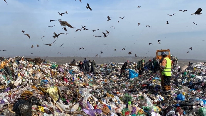 Деньги потрачены, свалка осталась. Почему не удается решить проблему мусорного полигона Бишкека