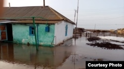 Flooding in the village of Zhaksybai in the West Kazakhstan region on April 3