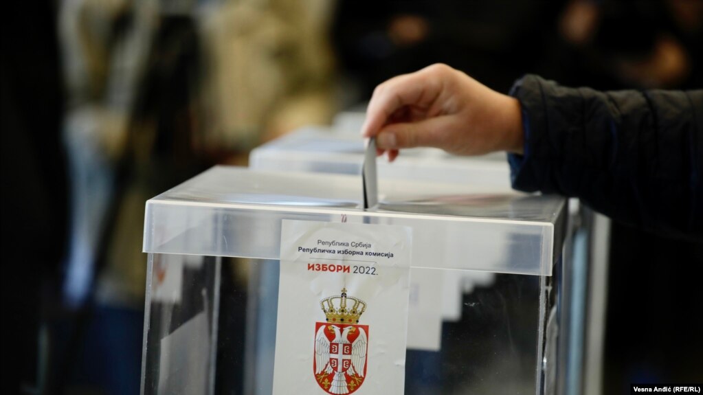Право голосу мають 6,5 мільйонів виборців на 8250 дільницях