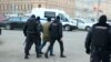 Петербург: дважды за сутки задержали участника антивоенный пикетов